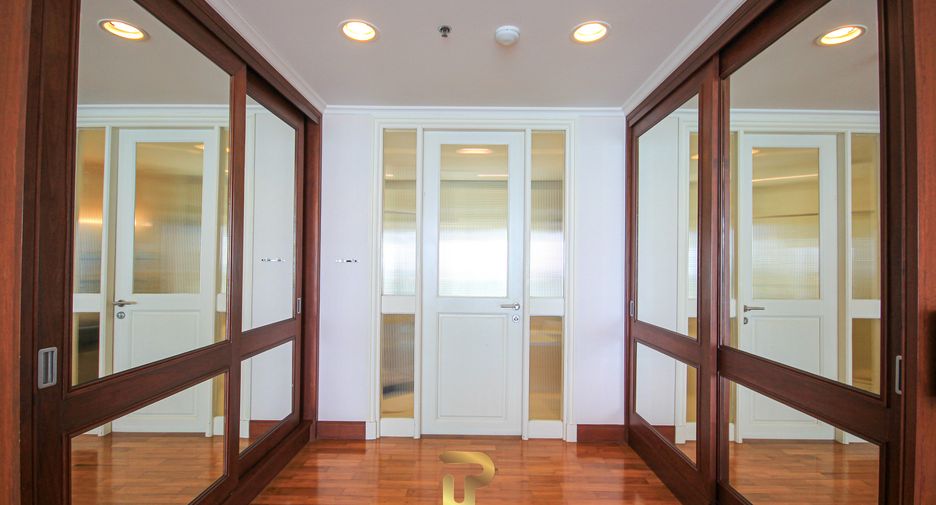 For sale 3 bedrooms condo in Cha Am, Phetchaburi