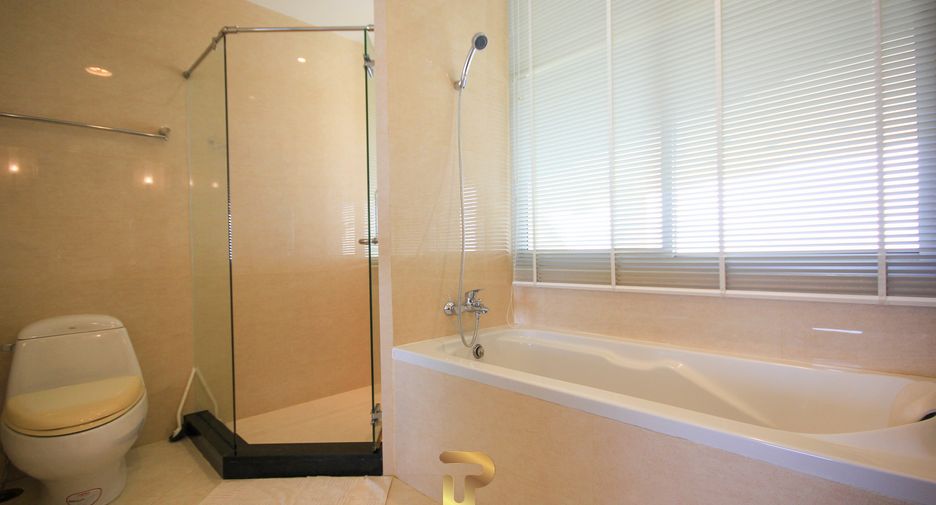 For sale 3 bedrooms condo in Cha Am, Phetchaburi