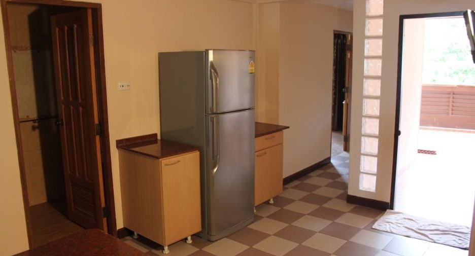 Reihenhaus zum Kauf mit 7 Zimmer in Sattahip, Chonburi
