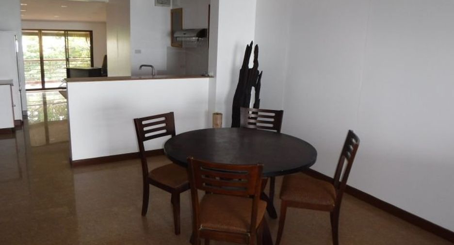 Reihenhaus zum Kauf mit 7 Zimmer in Sattahip, Chonburi