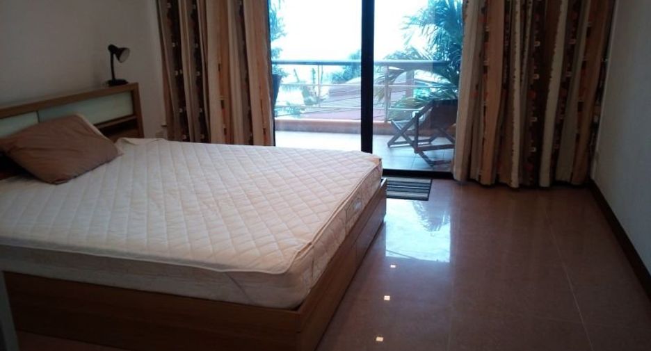 Reihenhaus zum Kauf mit 7 Zimmer in Sattahip, Chonburi