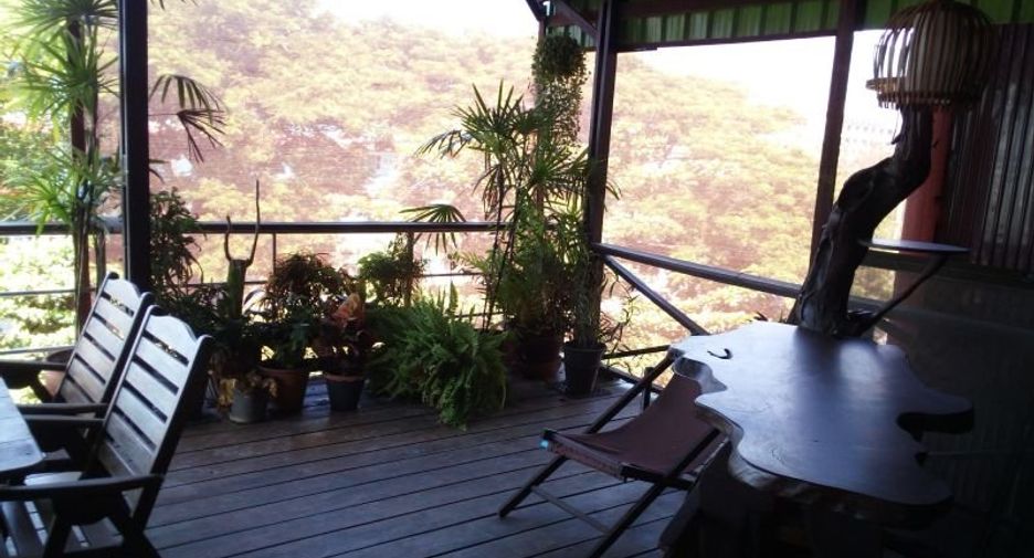 Reihenhaus zum Kauf mit 7 Zimmer in Sattahip, Chonburi