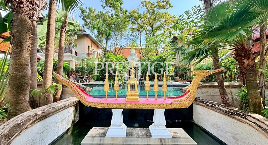 For sale 5 bedrooms house in Sattahip, Chonburi