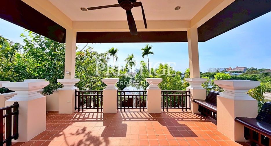 For sale 5 bedrooms house in Sattahip, Chonburi