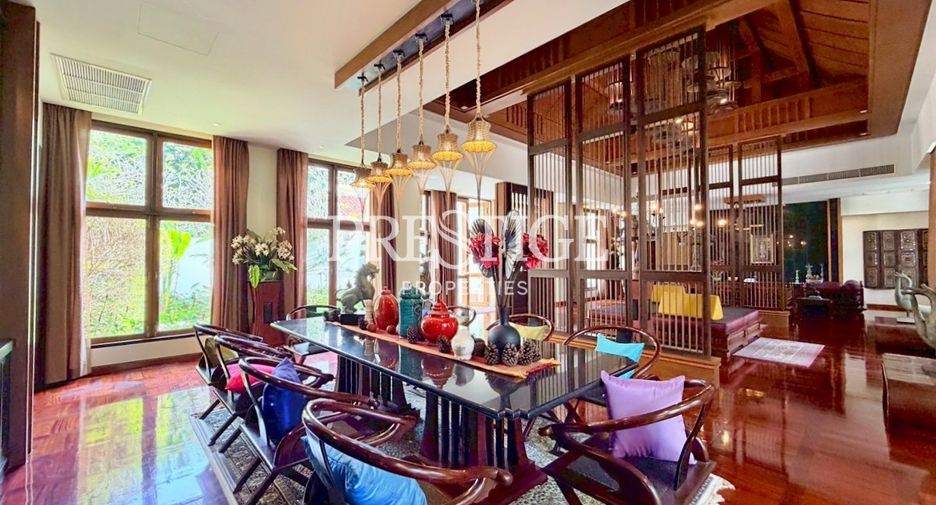 For sale 5 bedrooms house in Sattahip, Chonburi
