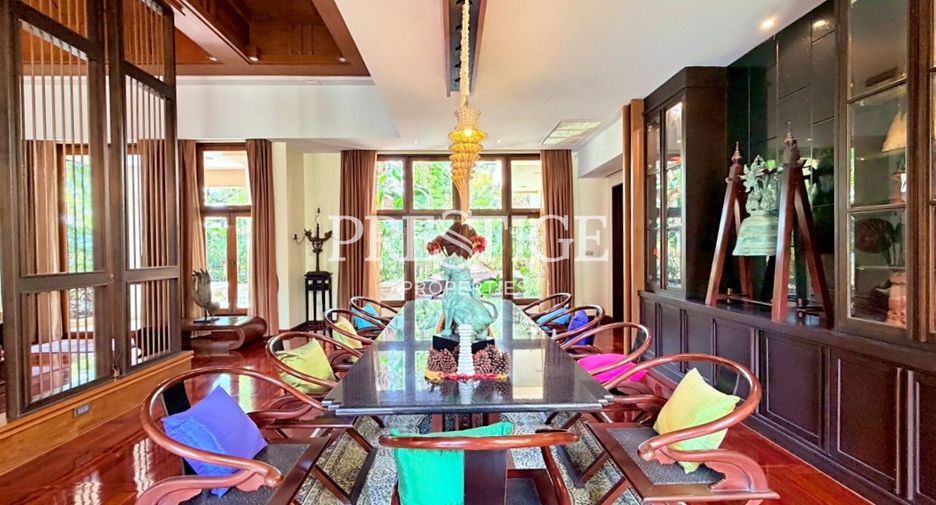 For sale 5 bedrooms house in Sattahip, Chonburi