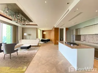 For sale 3 bed condo in Khlong San, Bangkok