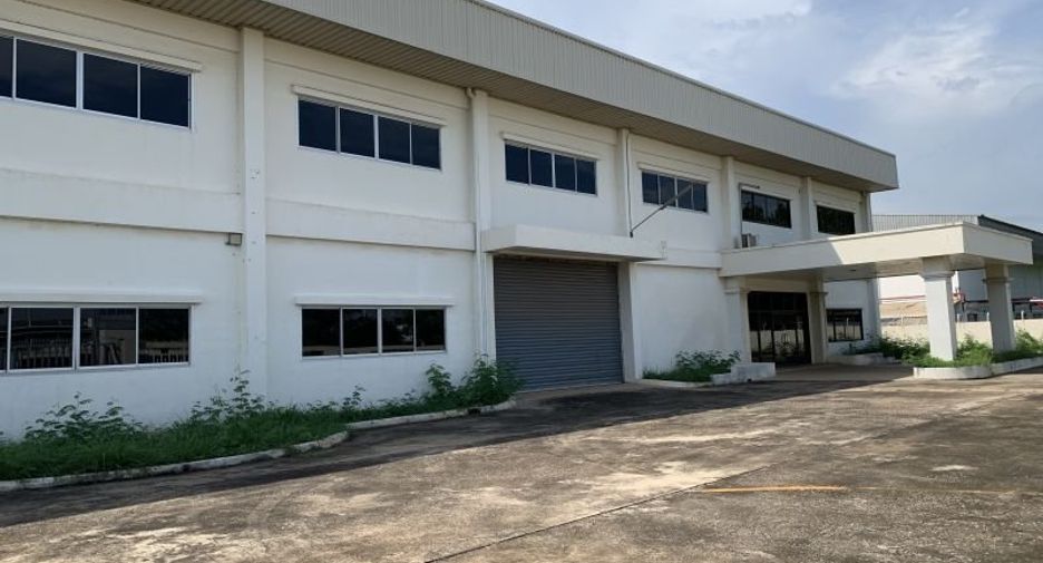 For sale warehouse in Si Maha Phot, Prachin Buri