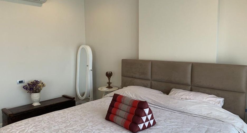 For sale 2 ベッドルーム condo in Khlong Toei, Bangkok