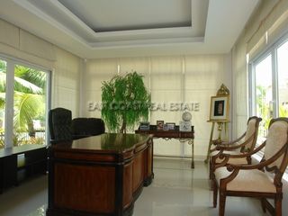 For sale 3 ベッドルーム house in Na Jomtien, Pattaya