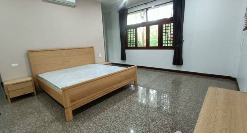 For rent 4 bed villa in Sattahip, Chonburi