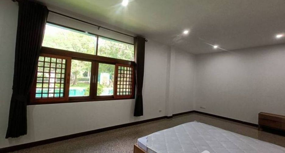 For rent 4 bed villa in Sattahip, Chonburi