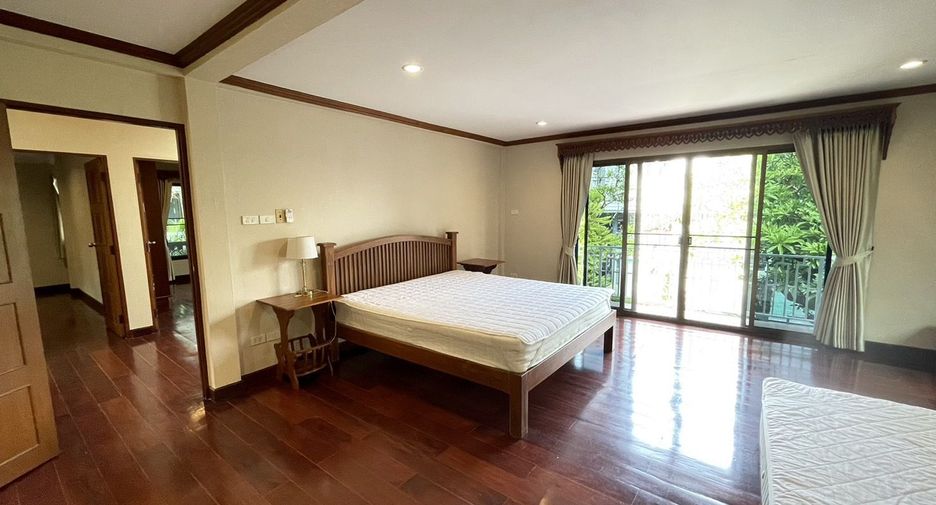 For rent 3 Beds villa in Sathon, Bangkok