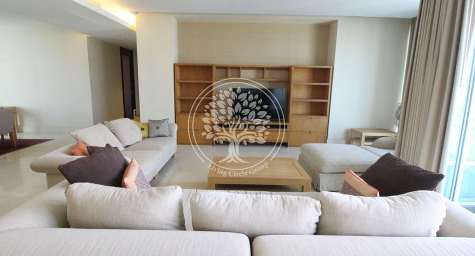 For rent and for sale 3 bedrooms condo in Sathon, Bangkok