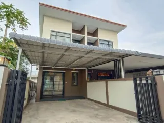 For sale 2 bed townhouse in Hua Hin, Prachuap Khiri Khan