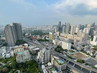 For rent 2 bedrooms condo in Pathum Wan, Bangkok
