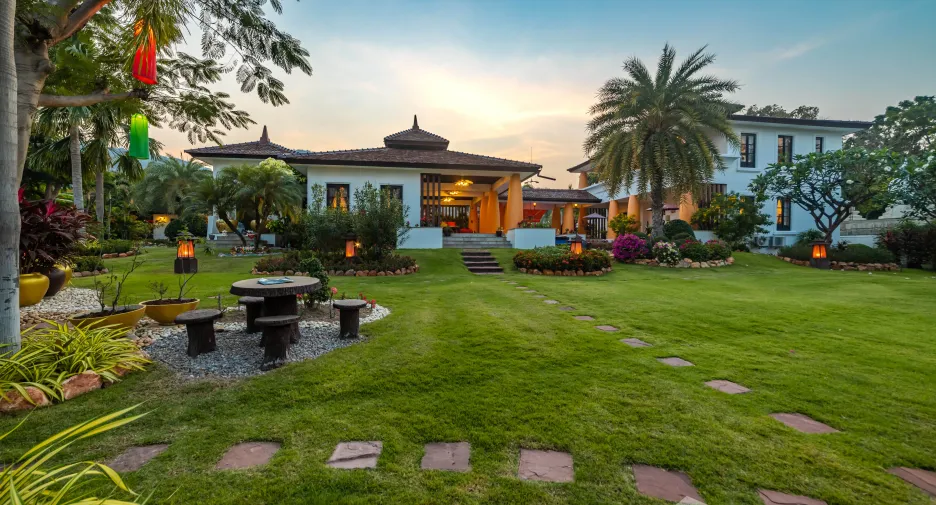 For sale 6 bed villa in Hua Hin, Prachuap Khiri Khan