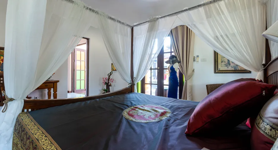 For sale 6 bed villa in Hua Hin, Prachuap Khiri Khan