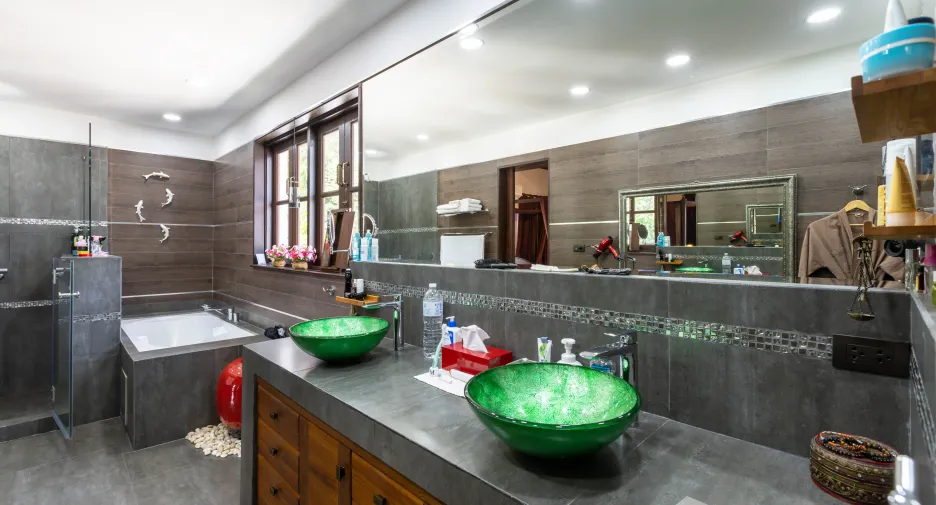 For sale 6 bed villa in Hua Hin, Prachuap Khiri Khan