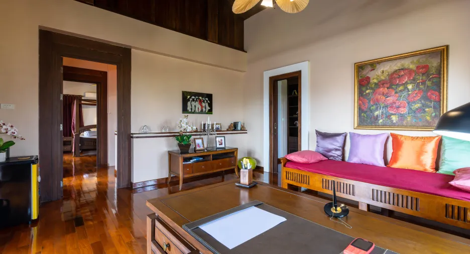 For sale 6 bed villa in Hua Hin, Prachuap Khiri Khan