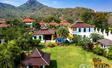 For sale 6 bed villa in Hua Hin, Prachuap Khiri Khan