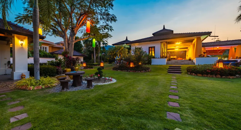 For sale 6 bed villa in Hua Hin, Prachuap Khiri Khan