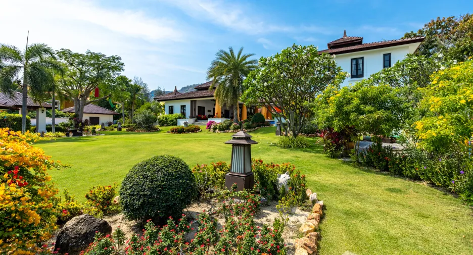 For sale 6 bed villa in Hua Hin, Prachuap Khiri Khan