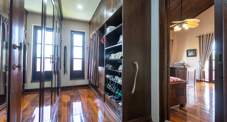 For sale 6 bed villa in Hua Hin, Prachuap Khiri Khan
