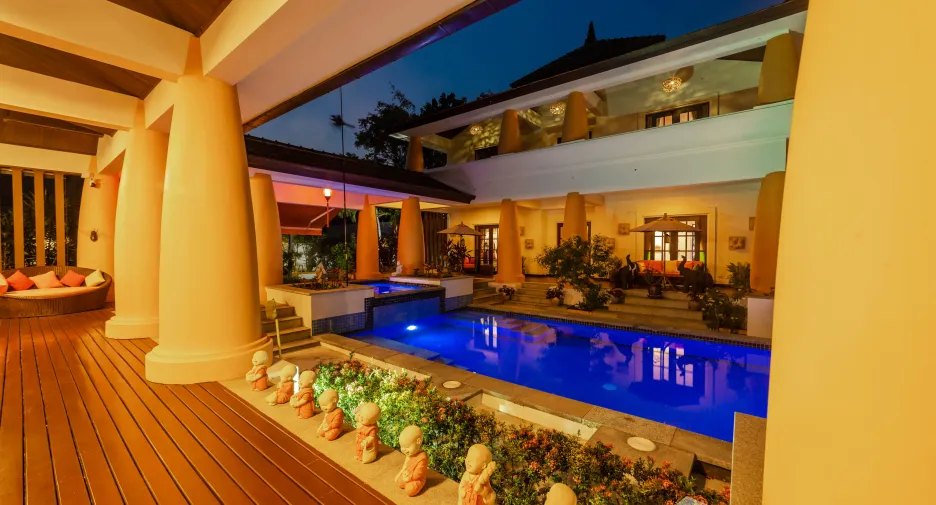 For sale 6 bed villa in Hua Hin, Prachuap Khiri Khan