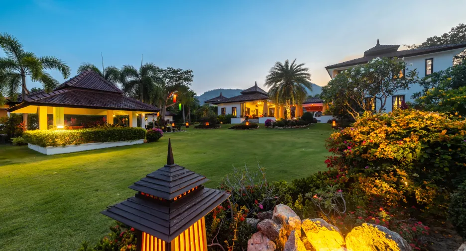 For sale 6 bed villa in Hua Hin, Prachuap Khiri Khan