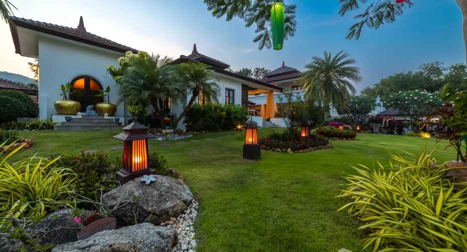 For sale 6 bed villa in Hua Hin, Prachuap Khiri Khan