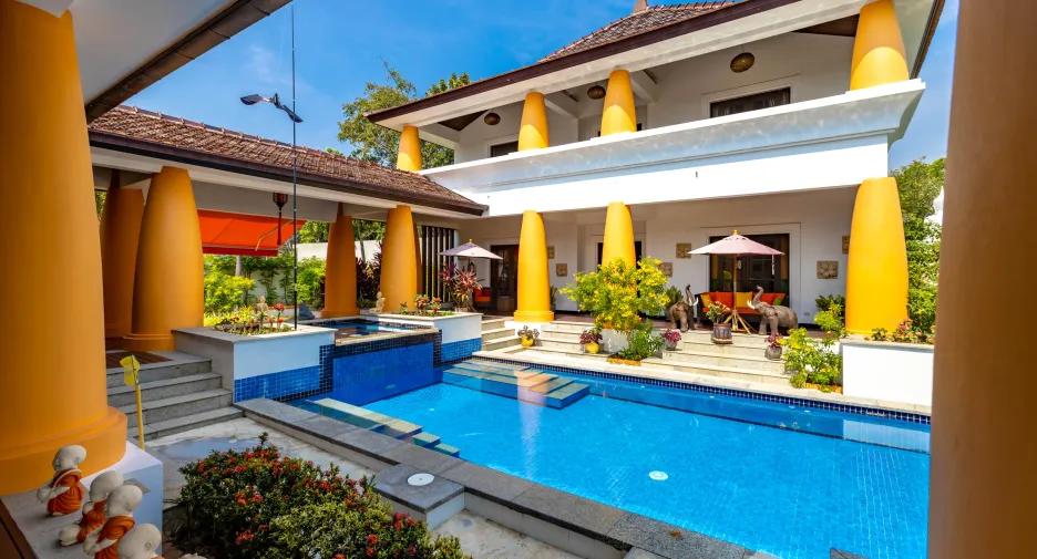 For sale 6 bed villa in Hua Hin, Prachuap Khiri Khan