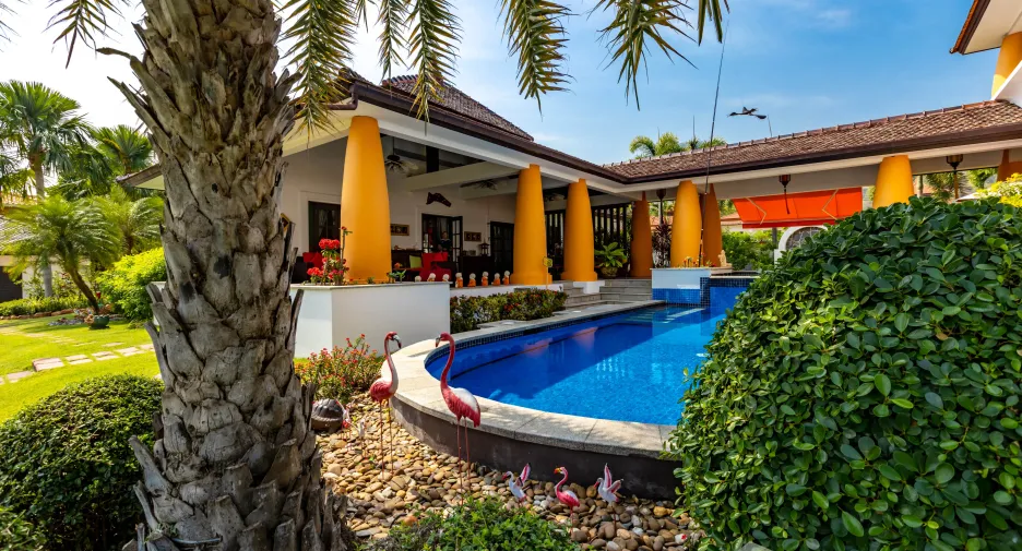 For sale 6 bed villa in Hua Hin, Prachuap Khiri Khan