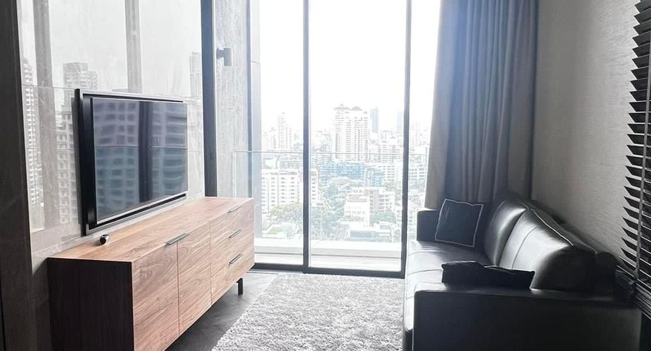 For rent 2 bed condo in Khlong Toei, Bangkok
