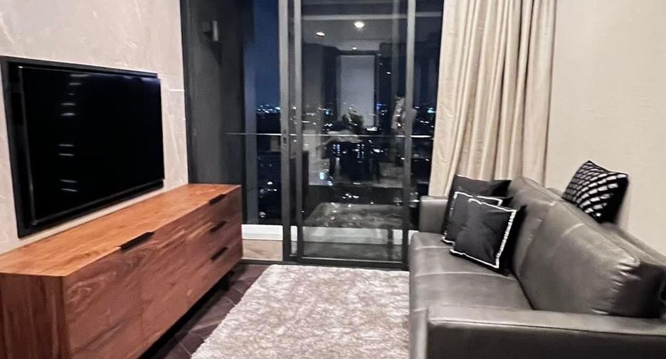 For rent 2 bed condo in Khlong Toei, Bangkok