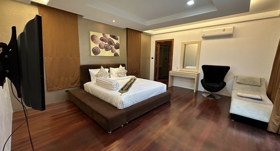 For rent 4 bed villa in Mueang Phuket, Phuket