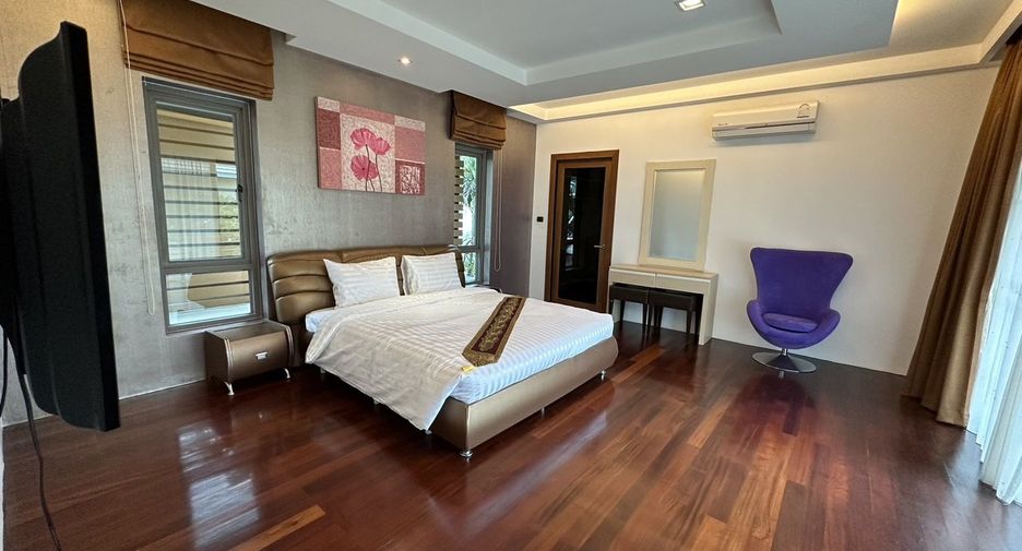 For rent 4 bed villa in Mueang Phuket, Phuket