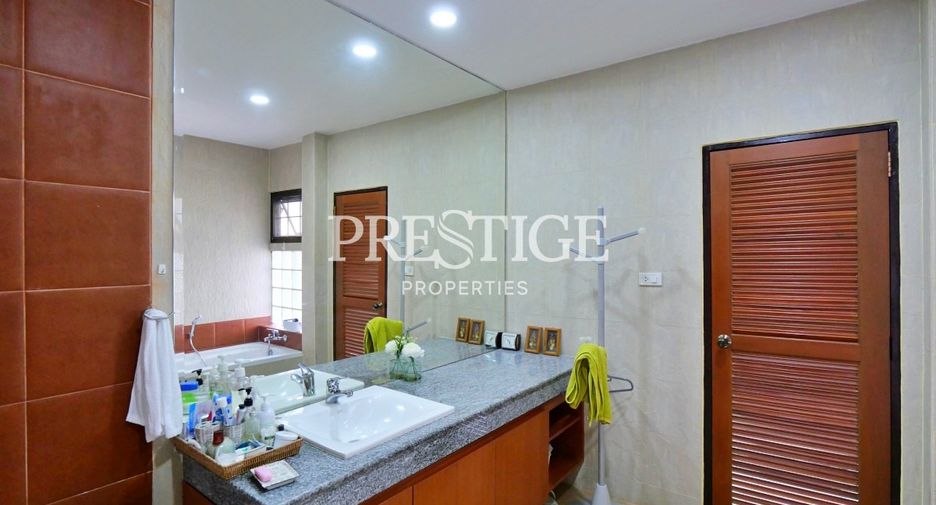 For sale 3 bedrooms house in Bang Lamung, Chonburi