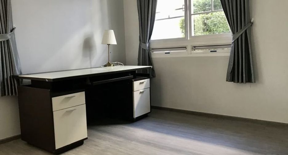 For rent 3 bedrooms house in Bang Phli, Samut Prakan