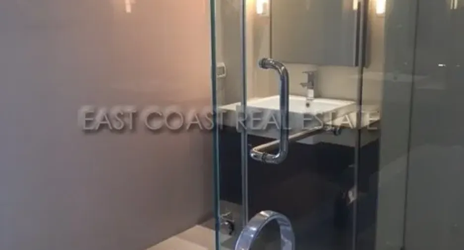 For rent 2 bedrooms condo in Bang Lamung, Chonburi