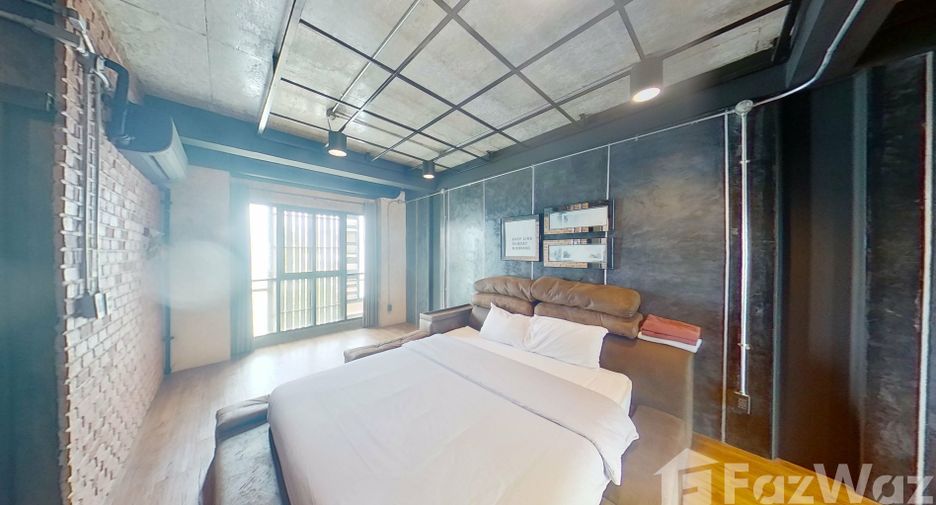 For sale 8 bed townhouse in Hua Hin, Prachuap Khiri Khan