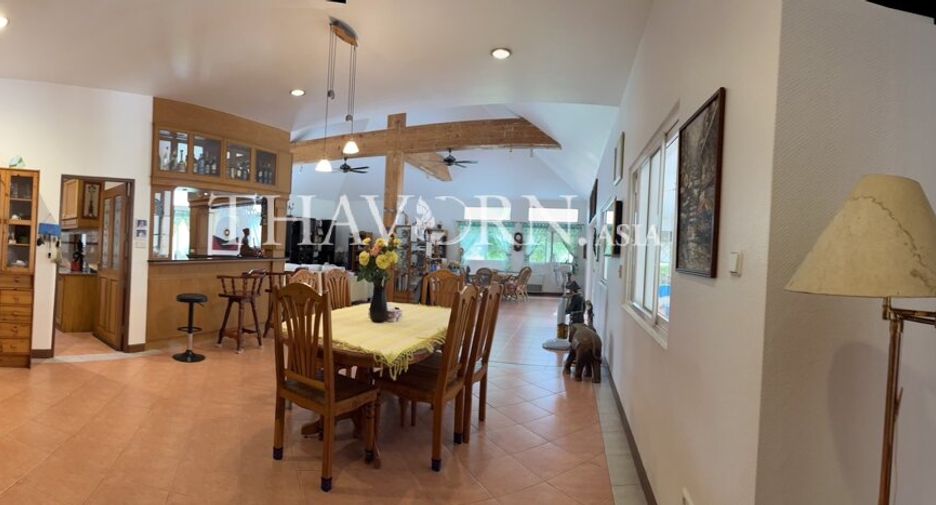 For sale 3 bedrooms house in Si Racha, Chonburi