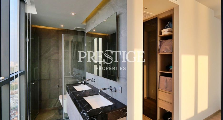For sale 2 bedrooms condo in Pratumnak, Pattaya