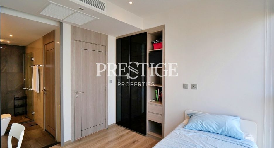 For sale 2 bedrooms condo in Pratumnak, Pattaya