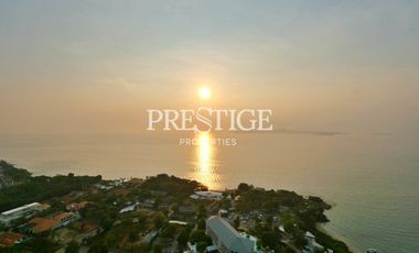 For sale 2 bedrooms condo in Pratumnak, Pattaya