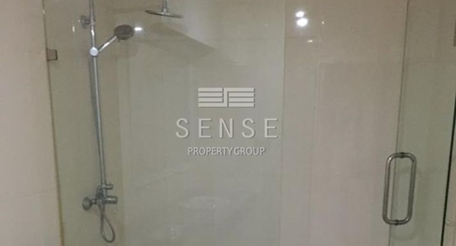 For rent 3 bed condo in Watthana, Bangkok