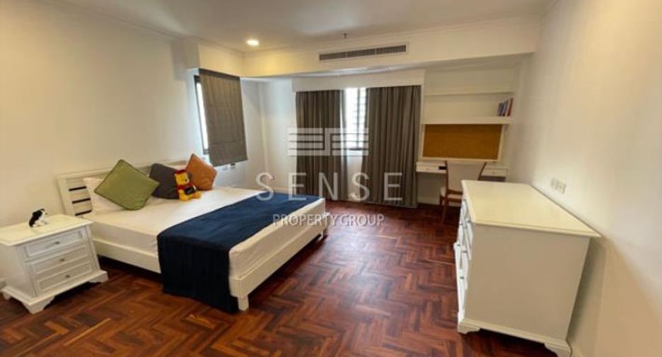 For rent 3 bed condo in Watthana, Bangkok