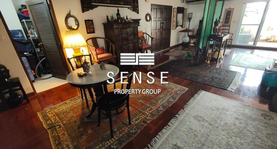For sale 3 bedrooms condo in Watthana, Bangkok