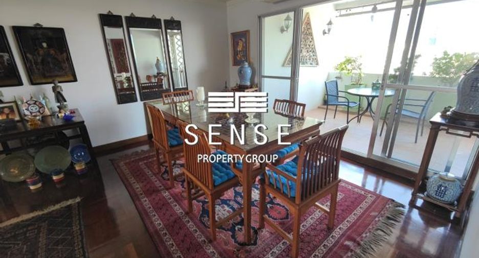 For sale 3 bedrooms condo in Watthana, Bangkok