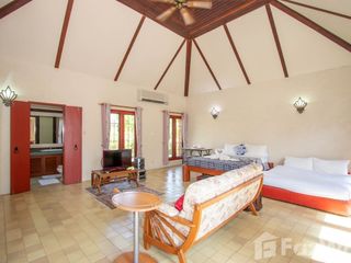 For sale 3 bed villa in Saraphi, Chiang Mai